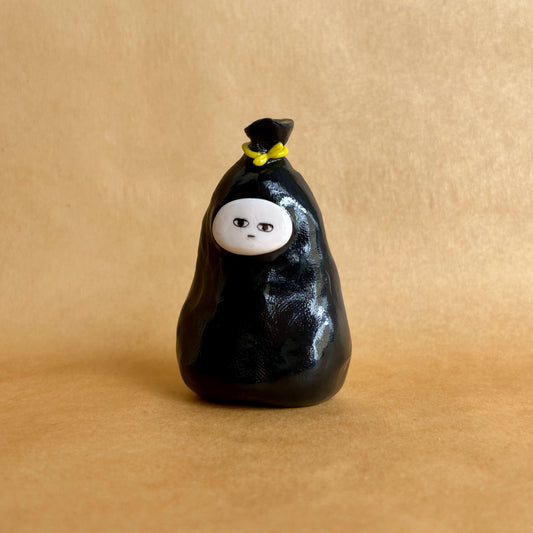 Trashé | Original Character Art Figure | Desk Buddy